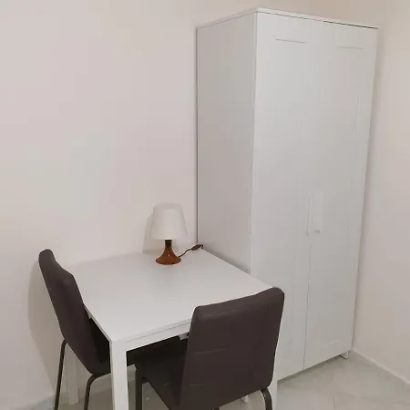 Visconti House Apartman *